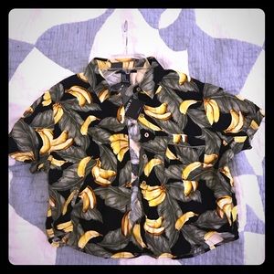 Tropical banana print cropped button up! NWT!